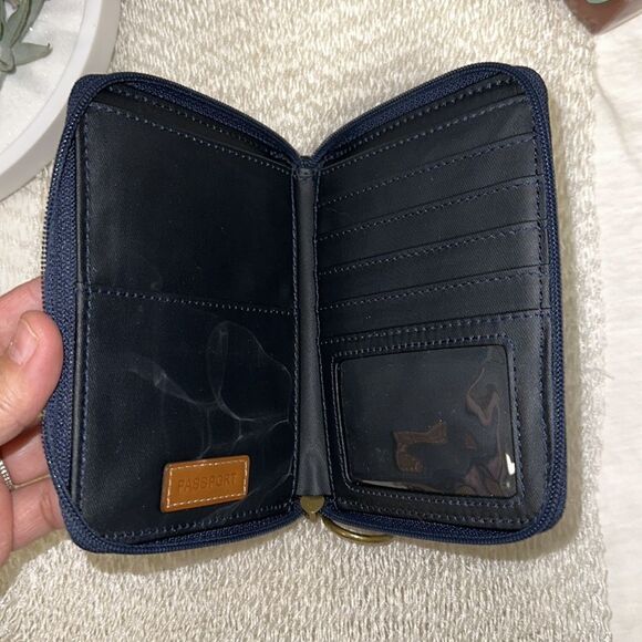 Fossil Wallet Wristlet Passport Holder Bundle PVC Blue Turquoise Multicolored - Picture 12 of 16
